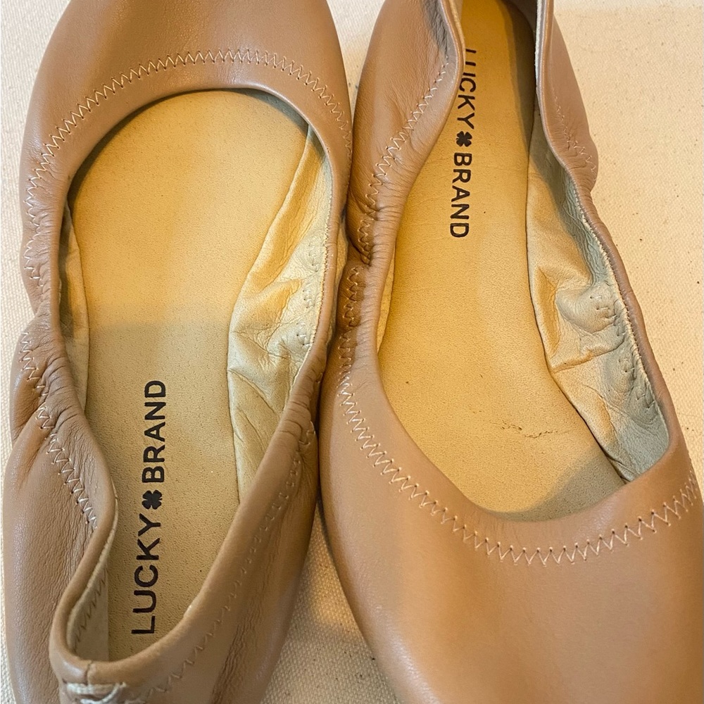 Lucky Brand Emmie flats, new without tags